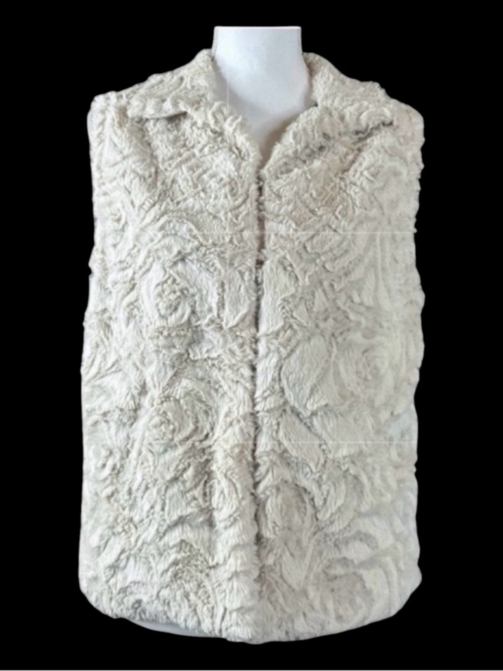BETSEY JOHNSON Ivory Faux Fur Vest w/ Animal Print Lining, Pockets, Size M.